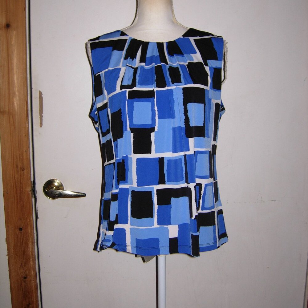 Calvin Klein Sleeveless Pleated Front Top XL